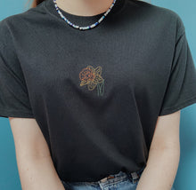 Load image into Gallery viewer, embroidered orange daffodil t-shirt