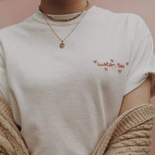 Load image into Gallery viewer, personalised hand embroidered heart border t-shirt