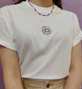 embroidered daisy t-shirt