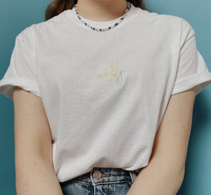 embroidered white daffodil t-shirt