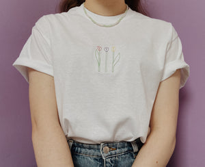 embroidered tulip t-shirt