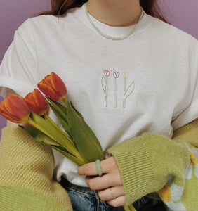 embroidered tulip t-shirt