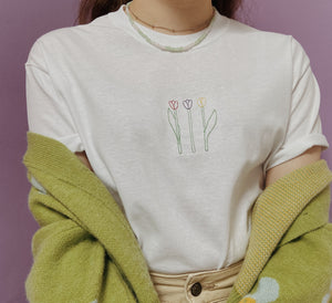 embroidered tulip t-shirt